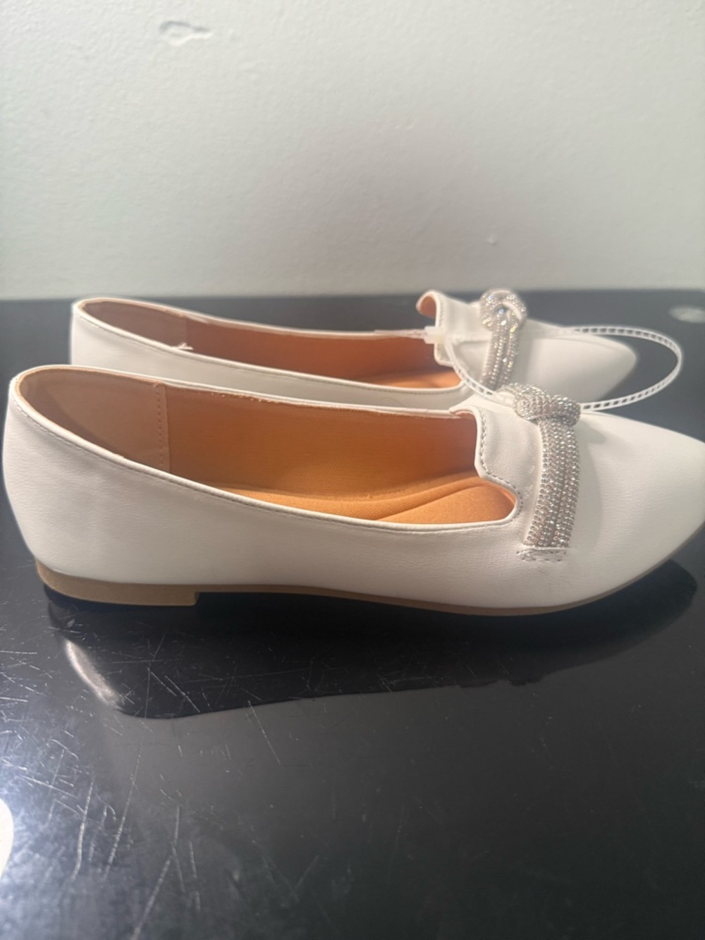 White Ballerina Flats with Silver Detail Top Moda Size 6 New - Picture 4 of 6